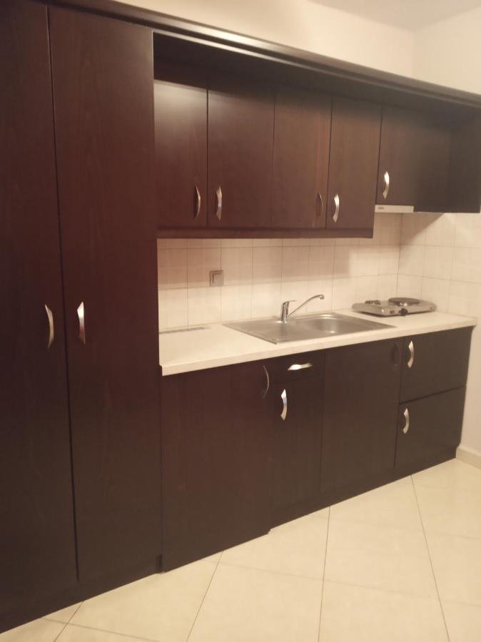 Neraides Hotel Káto Loutrákion Екстериор снимка