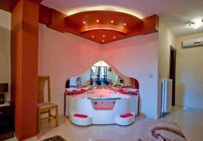 Neraides Hotel Káto Loutrákion Екстериор снимка